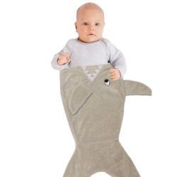 Couverture/enveloppe bébé avec queue de requin