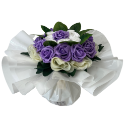 bouquet naissance original de layette pour fille violet