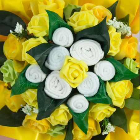 bouquet naissance original de layette jaune