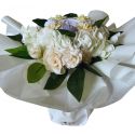 Bouquet de Naissance avec une fleurs de Cape de Bain brodée au prénom de bébé : Blanc | Fripoune