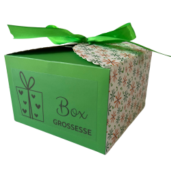 Box naissance confectionné pour offrir aux futurs parents