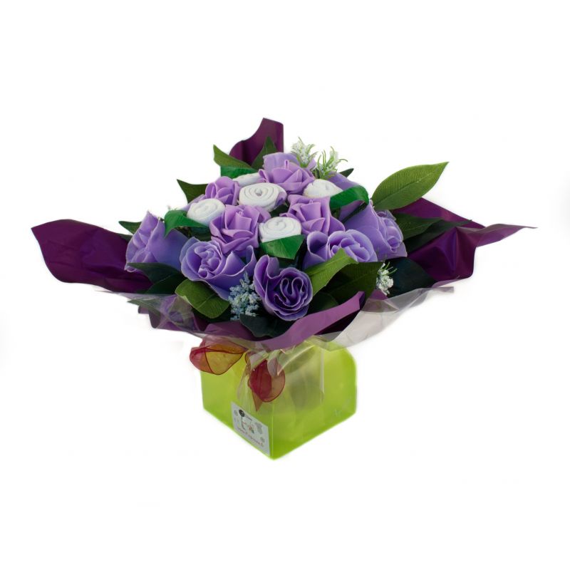 Bouquet de naissance original pour maman et bébé : Mélodie violet Bouquet de naissance original pour maman et bébé : Mélodie violet