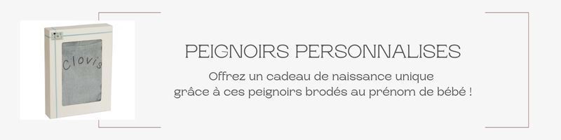 Peignoir bébé personnalisé, idée cadeau naissance personnalisé unique.